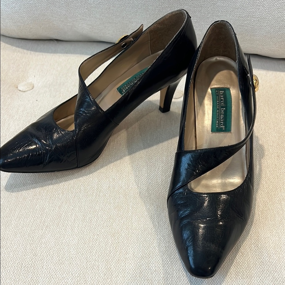 Harve Benard Black Heels with T-Strap Design